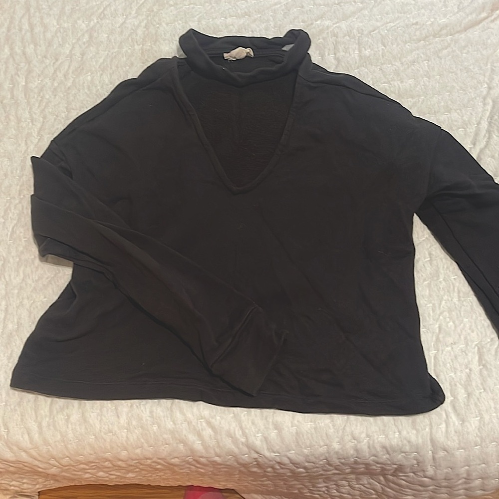 LA Hearts PacSun Long sleeve V-neck top / crewneck